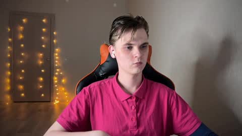 Snapshot of lucas_dany chatting on 01-18-25, 10:28 Lucas Gill online show from 01-18-25, 10:28