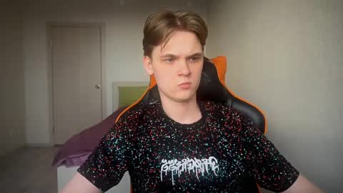 Snapshot of lucas_dany chatting on 03-08-25, 12:09 Lucas Gill online show from 03-08-25, 12:09