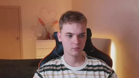 Snapshot of lucas_dany chatting on 09-12-25, 02:11 Lucas Gill online show from 09-12-25, 02:11