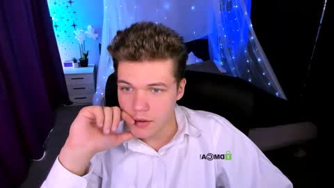 lucas_long_ online show from 11-07-25, 09:53