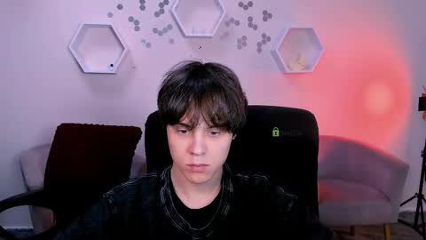 lucas_long_ online show from 12-05-25, 09:51