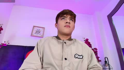 Lucas lovee online show from 04-04-26, 01:08