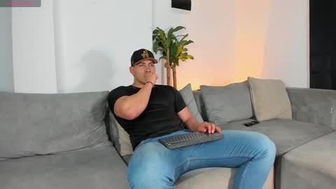 LUCA SANTOS online show from 12-04-24, 03:48