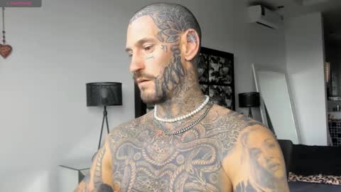 lucasexclusive online show from 12-21-24, 07:45