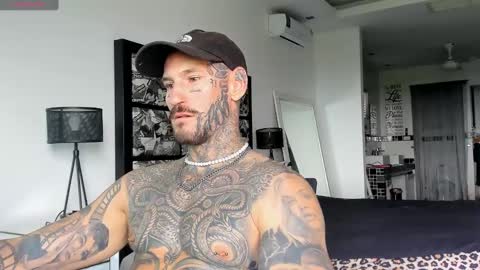 lucasexclusive online show from 01-09-25, 04:41