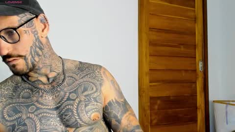 lucasexclusive online show from 10-26-25, 06:52