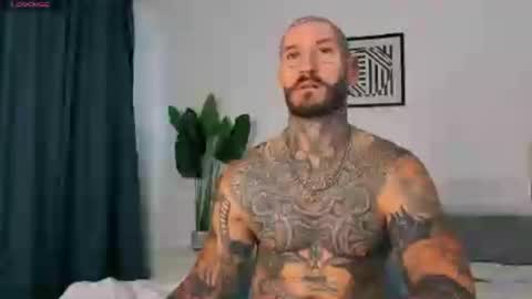 Snapshot of lucasexclusive chatting on 07-11-26, 03:20 lucasexclusive online show from 07-11-26, 03:20