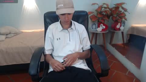 LucassSmith11 online show from 12-04-25, 11:41