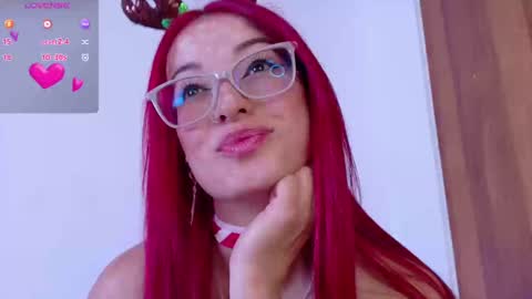 Snapshot of luccycollins_ chatting on 12-16-24, 03:22 Luccy online show from 12-16-24, 03:22