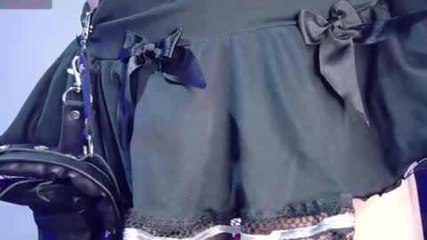 Snapshot of luccycollins_ chatting on 02-28-25, 05:48 Luccy online show from 02-28-25, 05:48