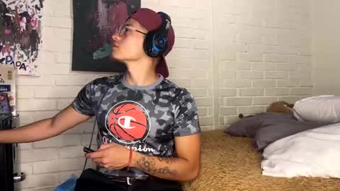 Snapshot of luchosaando chatting on 12-21-24, 03:14 Felipe online show from 12-21-24, 03:14