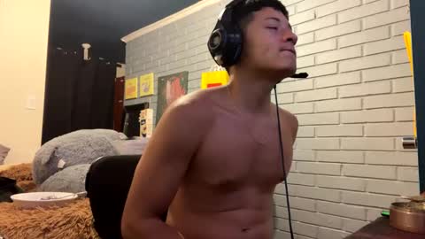 Snapshot of luchosaando chatting on 01-02-25, 03:48 Felipe online show from 01-02-25, 03:48