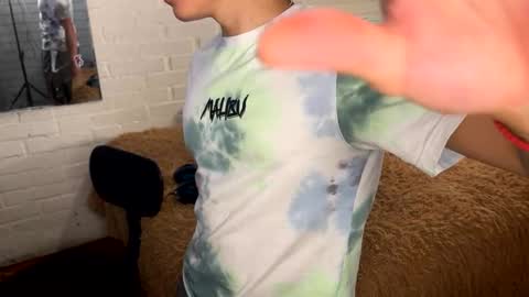 Snapshot of luchosaando chatting on 01-07-25, 05:33 Felipe online show from 01-07-25, 05:33