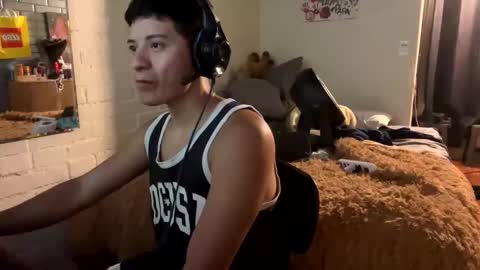 Snapshot of luchosaando chatting on 01-09-25, 03:26 Felipe online show from 01-09-25, 03:26