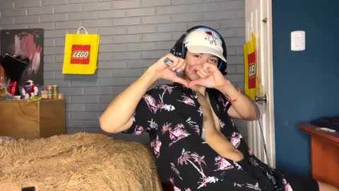 Snapshot of luchosaando chatting on 01-16-25, 12:55 Felipe online show from 01-16-25, 12:55