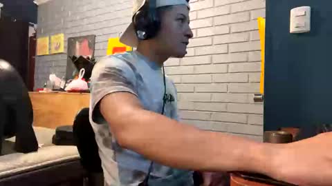 Snapshot of luchosaando chatting on 01-22-25, 11:53 Felipe online show from 01-22-25, 11:53