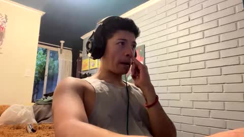 Snapshot of luchosaando chatting on 02-02-25, 11:53 Felipe online show from 02-02-25, 11:53