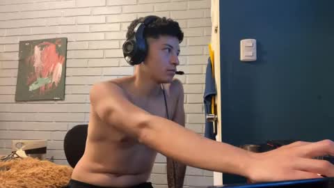 Snapshot of luchosaando chatting on 02-04-25, 11:49 Felipe online show from 02-04-25, 11:49