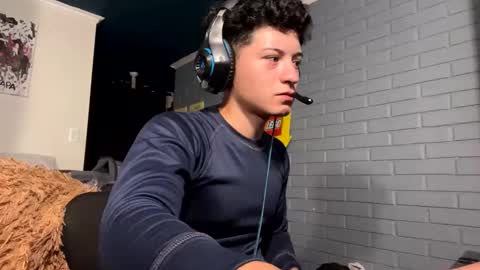 Snapshot of luchosaando chatting on 02-24-25, 04:49 Felipe online show from 02-24-25, 04:49