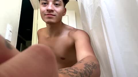 Snapshot of luchosaando chatting on 02-24-25, 03:31 Felipe online show from 02-24-25, 03:31