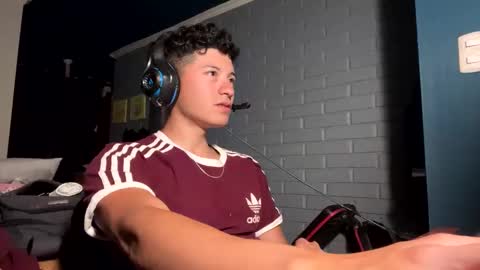 Snapshot of luchosaando chatting on 03-03-25, 04:58 Felipe online show from 03-03-25, 04:58