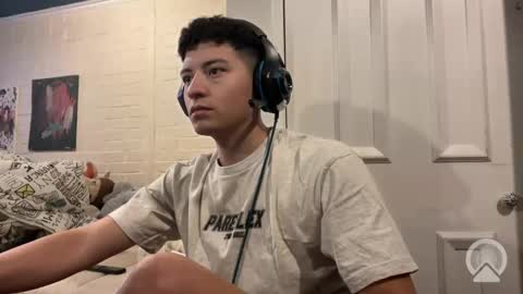 Snapshot of luchosaando chatting on 09-10-25, 02:55 Felipe online show from 09-10-25, 02:55