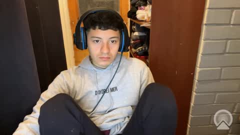 Snapshot of luchosaando chatting on 09-13-25, 11:37 Felipe online show from 09-13-25, 11:37