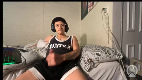 Snapshot of luchosaando chatting on 09-23-25, 01:08 Felipe online show from 09-23-25, 01:08