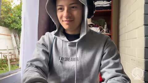 Snapshot of luchosaando chatting on 09-26-25, 05:39 Felipe online show from 09-26-25, 05:39