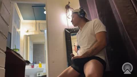 Snapshot of luchosaando chatting on 10-02-25, 03:13 Felipe online show from 10-02-25, 03:13