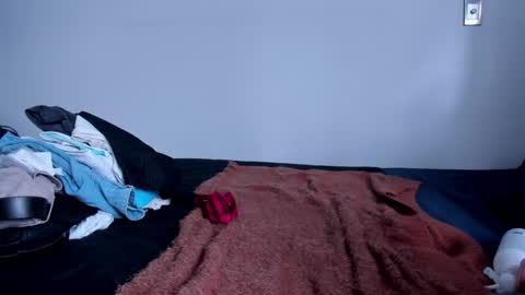 Snapshot of lucia_fuster chatting on 12-09-24, 08:01 Lucia online show from 12-09-24, 08:01