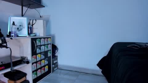 Snapshot of lucia_fuster chatting on 01-18-25, 01:19 Lucia online show from 01-18-25, 01:19