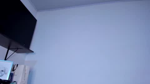 Snapshot of lucia_fuster chatting on 01-19-25, 10:49 Lucia online show from 01-19-25, 10:49