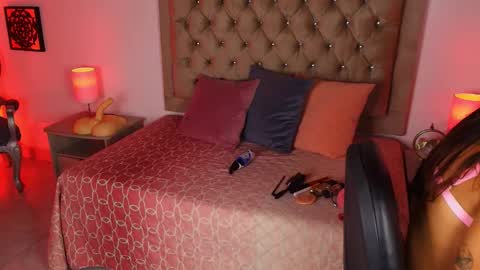 Lucia online show from 12-05-25, 12:36