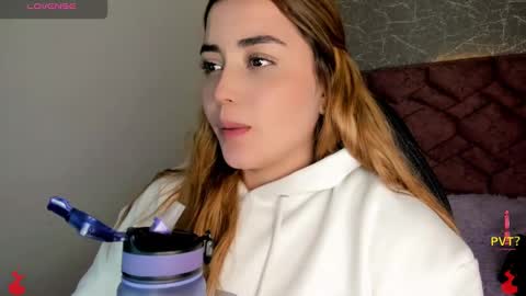 lucia star  online show from 01-03-25, 06:14