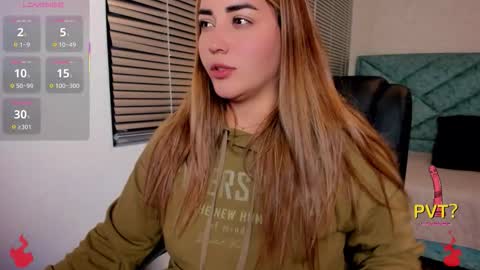 Snapshot of lucia_star_ chatting on 12-23-25, 02:09 lucia star online show from 12-23-25, 02:09