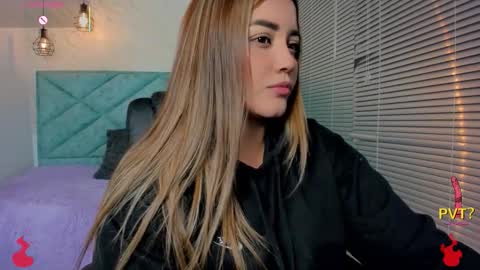 Snapshot of lucia_star_ chatting on 01-06-26, 10:56 lucia star online show from 01-06-26, 10:56