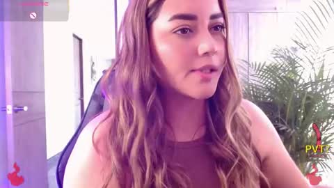 Snapshot of lucia_star_ chatting on 01-08-26, 06:32 lucia star online show from 01-08-26, 06:32