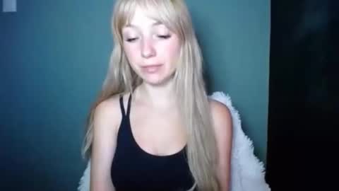 Lucy online show from 09-11-25, 02:39