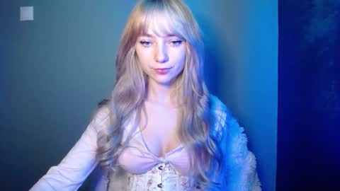 Lucy online show from 11-09-25, 08:01