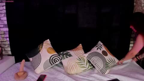 Lisseth  online show from 11-07-25, 07:47