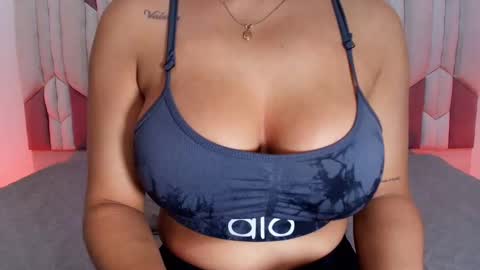 instagram luciana417  online show from 09-12-25, 03:06