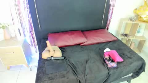 lucianablackwell online show from 01-16-26, 01:48