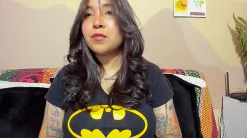 Snapshot of lucianacapisce chatting on 10-14-25, 09:48 Dani 3 online show from 10-14-25, 09:48