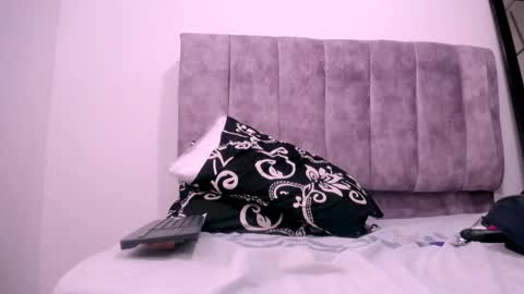 lucianahardmand online show from 09-23-25, 06:33