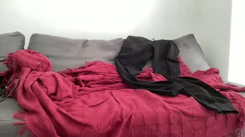 Snapshot of lucianena chatting on 02-05-25, 12:49 andreanen online show from 02-05-25, 12:49