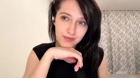 Mary online show from 10-28-25, 04:09