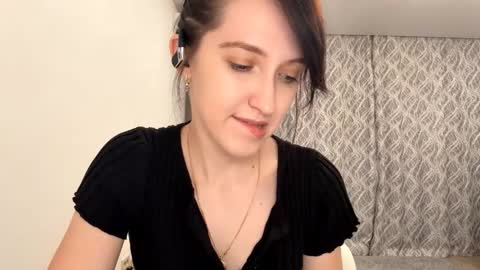 Mary online show from 11-01-25, 04:31