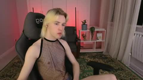 Angelok online show from 05-05-26, 01:19