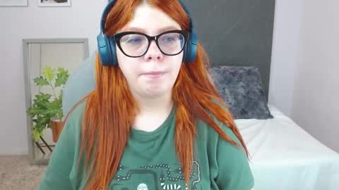 Lucie   online show from 01-10-25, 10:36